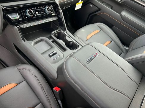 New 2025 GMC Sierra 2500 AT4 w/ AT4 Premium Plus Package image 20