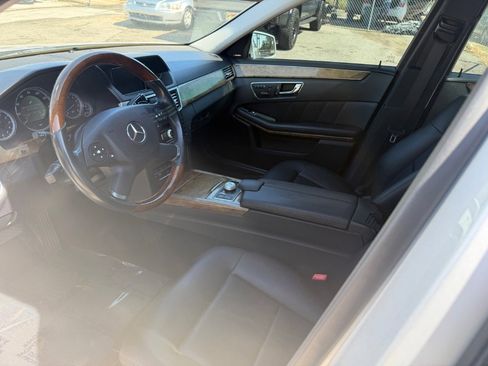 Used 2011 Mercedes-Benz E 350 Sedan image 12