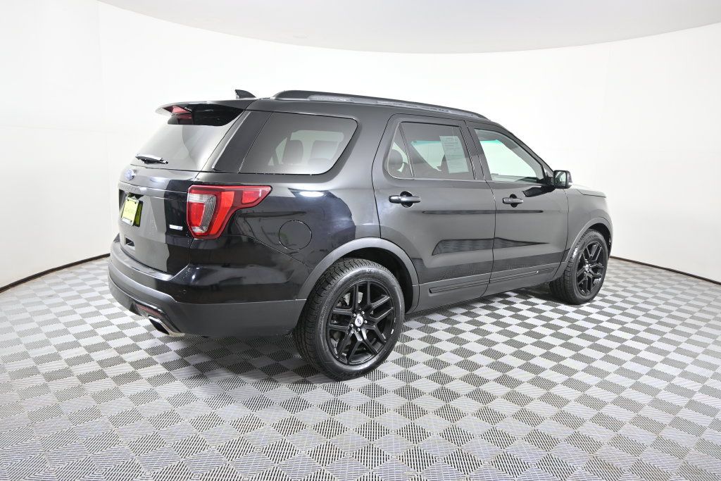 Used 2017 Ford Explorer Sport AWD/4WD image 6