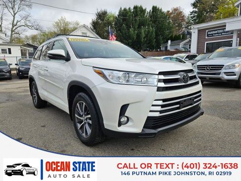 Used 2018 Toyota Highlander XLE image 6