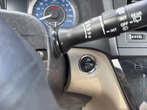 Used 2015 Toyota Sienna XLE image 37