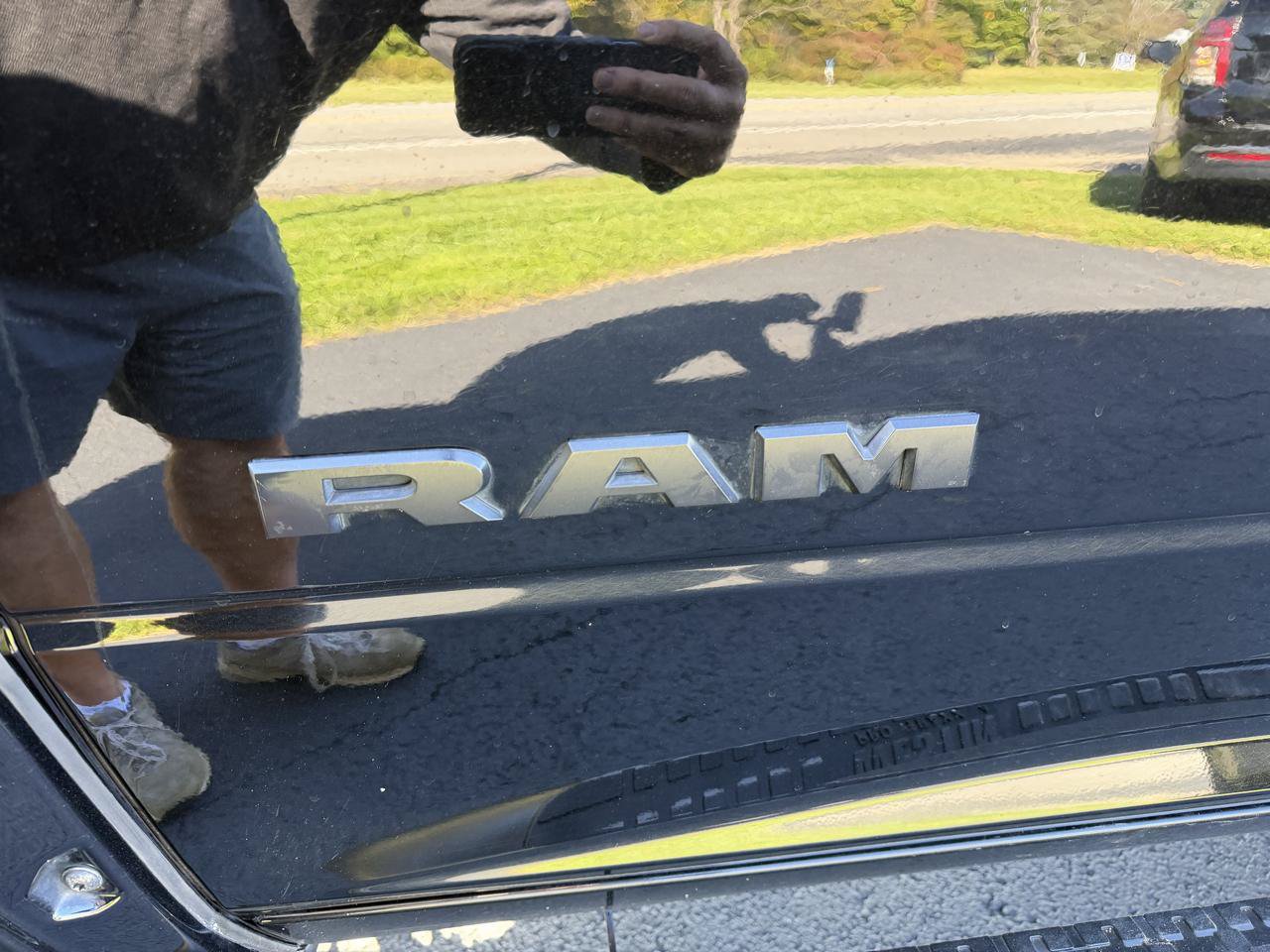 Used 2020 RAM 2500 Big Horn w/ Night Edition AWD/4WD image 13