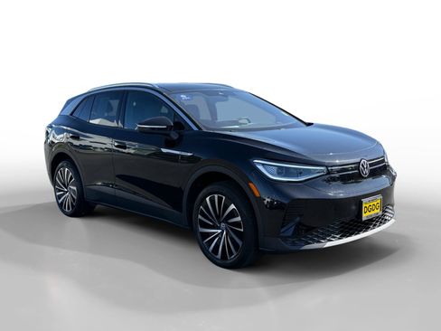 Certified 2023 Volkswagen ID.4 Pro S Plus AWD/4WD image 7