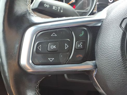 Used 2022 Jeep Wrangler Unlimited Sahara w/ LED Lighting Group AWD/4WD image 15