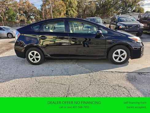 Used 2013 Toyota Prius Three image 6