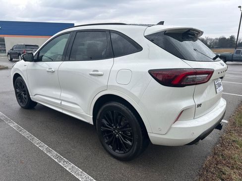 Used 2023 Ford Escape ST-Line Elite w/ Premium Technology Package AWD/4WD image 10