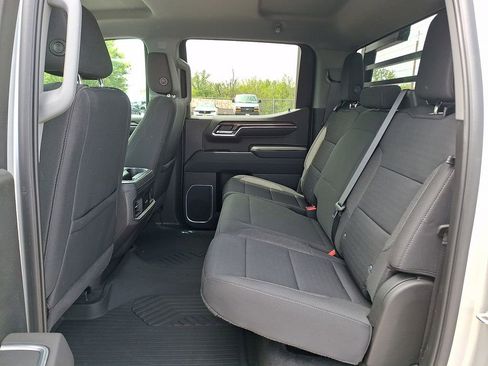 Certified 2022 Chevrolet Silverado 1500 LT Trail Boss AWD/4WD image 13