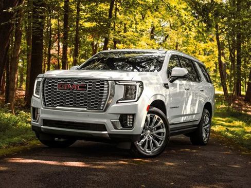 Used 2024 GMC Yukon Denali w/ Max Trailering Package AWD/4WD image 8