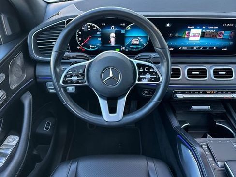 Used 2022 Mercedes-Benz GLS 450 4MATIC image 13