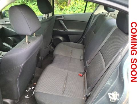 Used 2012 MAZDA MAZDA3 i Sport FWD image 9