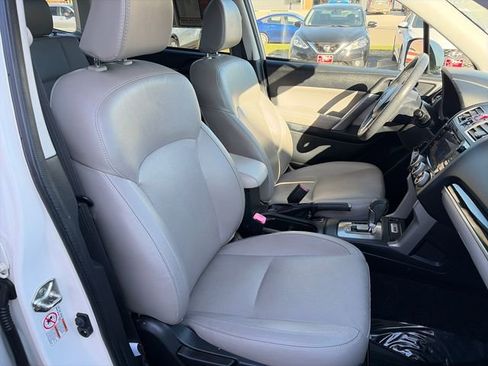 Used 2017 Subaru Forester 2.5i Limited AWD/4WD image 37
