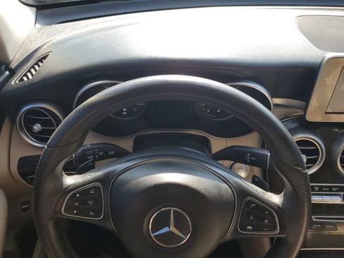 Used 2019 Mercedes-Benz GLC 300 image 22