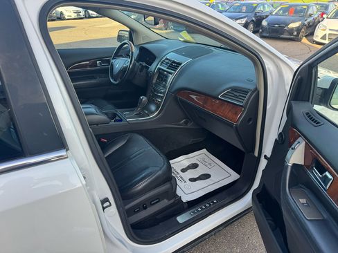 Used 2011 Lincoln MKX AWD w/ 102A Rapid Spec Order Code image 11