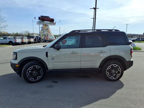 Certified 2025 Ford Bronco Sport Outer Banks w/ Outer Banks Tech Package+ image 6