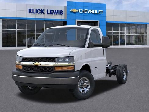 New 2026 Chevrolet Express 3500 w/ Power Convenience Package RWD image 6