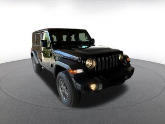 Used 2025 Jeep Wrangler Sport S video 2