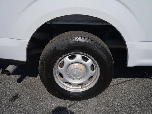 Used 2018 Ford F150 XL w/ Equipment Group 101A Mid RWD image 38