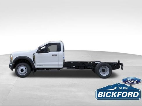 New 2025 Ford F550 XL image 3