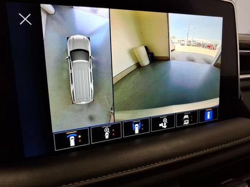Used 2023 Chevrolet Tahoe LT w/ Luxury Package RWD image 22