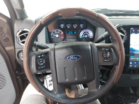 Used 2016 Ford F250 XLT w/ Snow Plow Prep Package AWD/4WD image 7