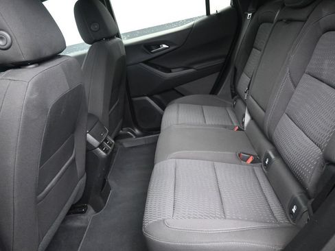 Used 2025 Chevrolet Equinox LT w/ Safety and Technology Package FWD image 15
