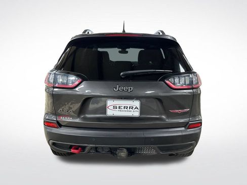Used 2019 Jeep Cherokee Trailhawk w/ Cold Weather Group AWD/4WD image 4