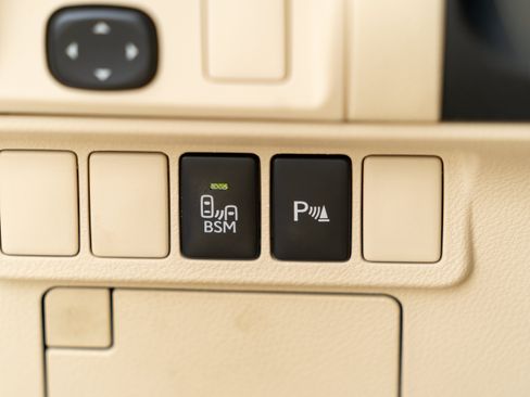 Used 2013 Lexus ES 350 w/ Luxury Pkg FWD image 17