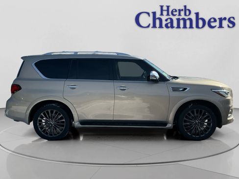 Used 2023 INFINITI QX80 Sensory w/ Cargo Package AWD/4WD image 11