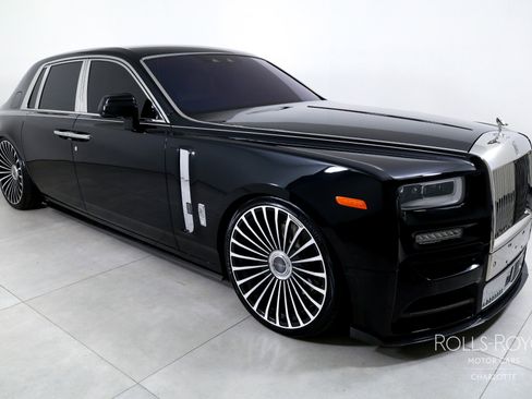 Used 2018 Rolls-Royce Phantom Sedan image 6