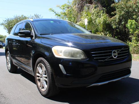 Used 2015 Volvo XC60 T5 Premier image 9