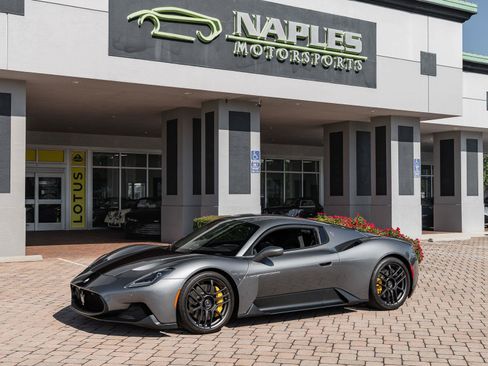 Used 2022 Maserati MC20 Coupe RWD image 21