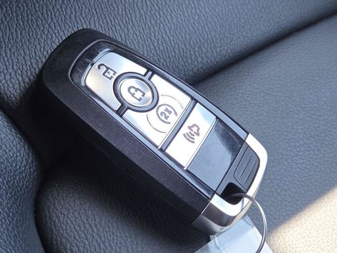 Used 2025 Ford Bronco Badlands AWD/4WD image 29