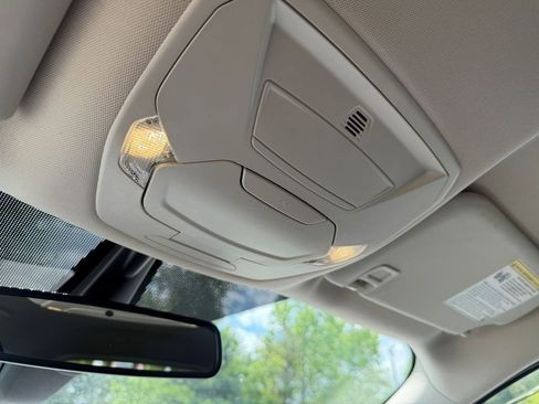 Used 2017 Ford Escape Titanium FWD image 15