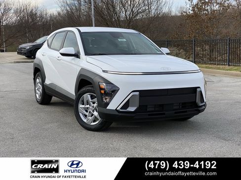 New 2026 Hyundai Kona SE image 1