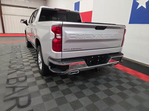 Used 2020 Chevrolet Silverado 1500 LT w/ Texas Edition AWD/4WD image 11