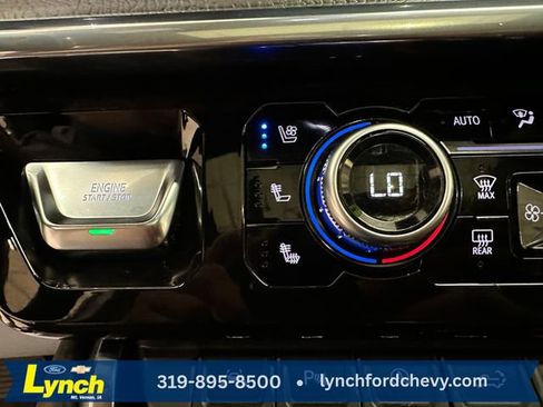 Used 2022 GMC Sierra 1500 Denali w/ Denali Reserve Package AWD/4WD image 16