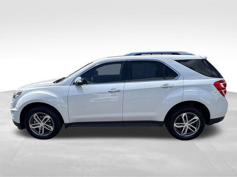 Used 2017 Chevrolet Equinox Premier w/ Enhanced Convenience Package AWD/4WD image 6