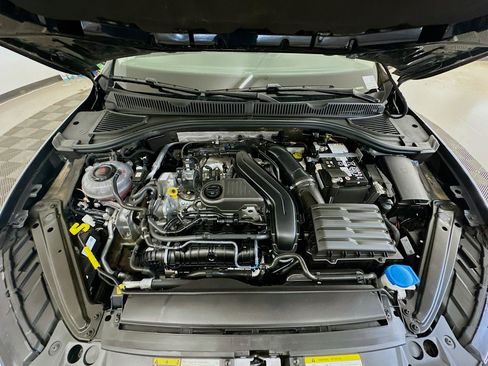 Used 2024 Volkswagen Jetta SE FWD image 34