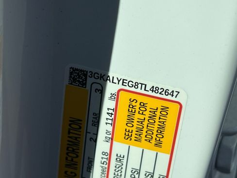 New 2026 GMC Terrain AT4 w/ Technology Package II AWD/4WD image 24