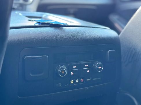 Used 2016 Chevrolet Suburban LTZ image 33