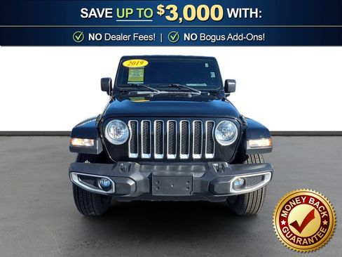 Used 2019 Jeep Wrangler Unlimited Sahara image 11