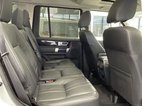 Used 2016 Land Rover LR4 HSE image 15