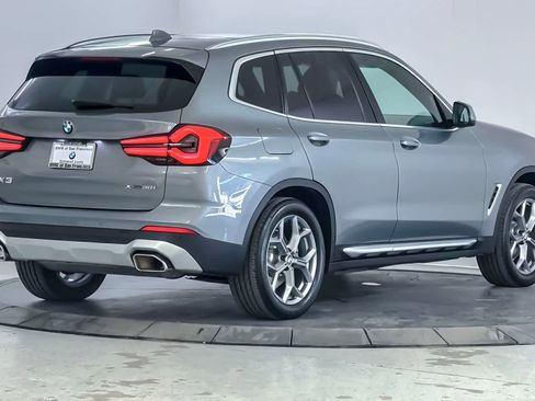 Used 2023 BMW X3 xDrive30i w/ Premium Package AWD/4WD image 2