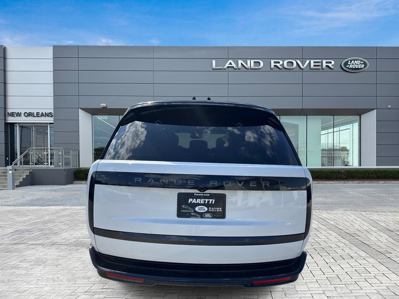 New 2027 Land Rover Range Rover Long Wheelbase SE AWD/4WD image 6