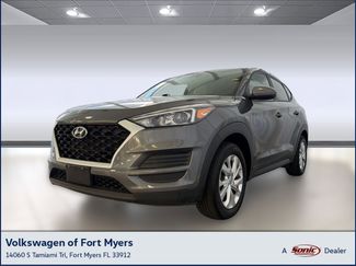 Used 2020 Hyundai Tucson SE video 1