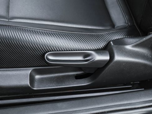 Used 2013 Volkswagen Beetle 2.5 image 26