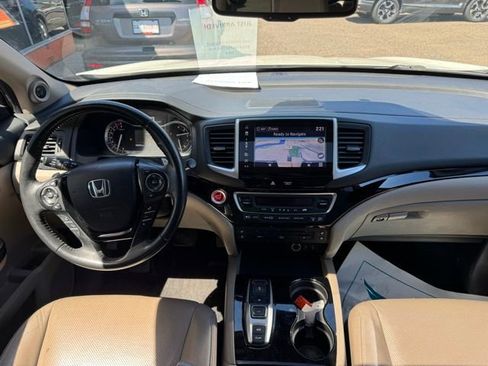 Used 2017 Honda Pilot Elite image 19