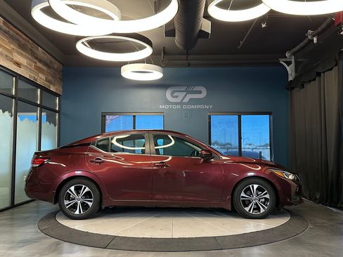 Used 2022 Nissan Sentra SV w/ All-Weather Package FWD image 2