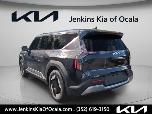 New 2026 Kia EV9 Light RWD image 5