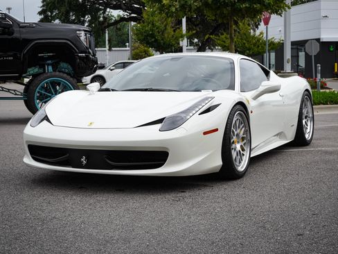 Used 2014 Ferrari 458 Italia Coupe RWD image 6
